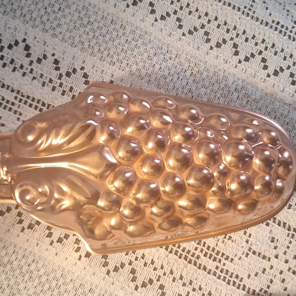 Vintage Traditional Jello / Cake Mold Copper Kitchen Decor Set Of 2 - Picture 6 of 10